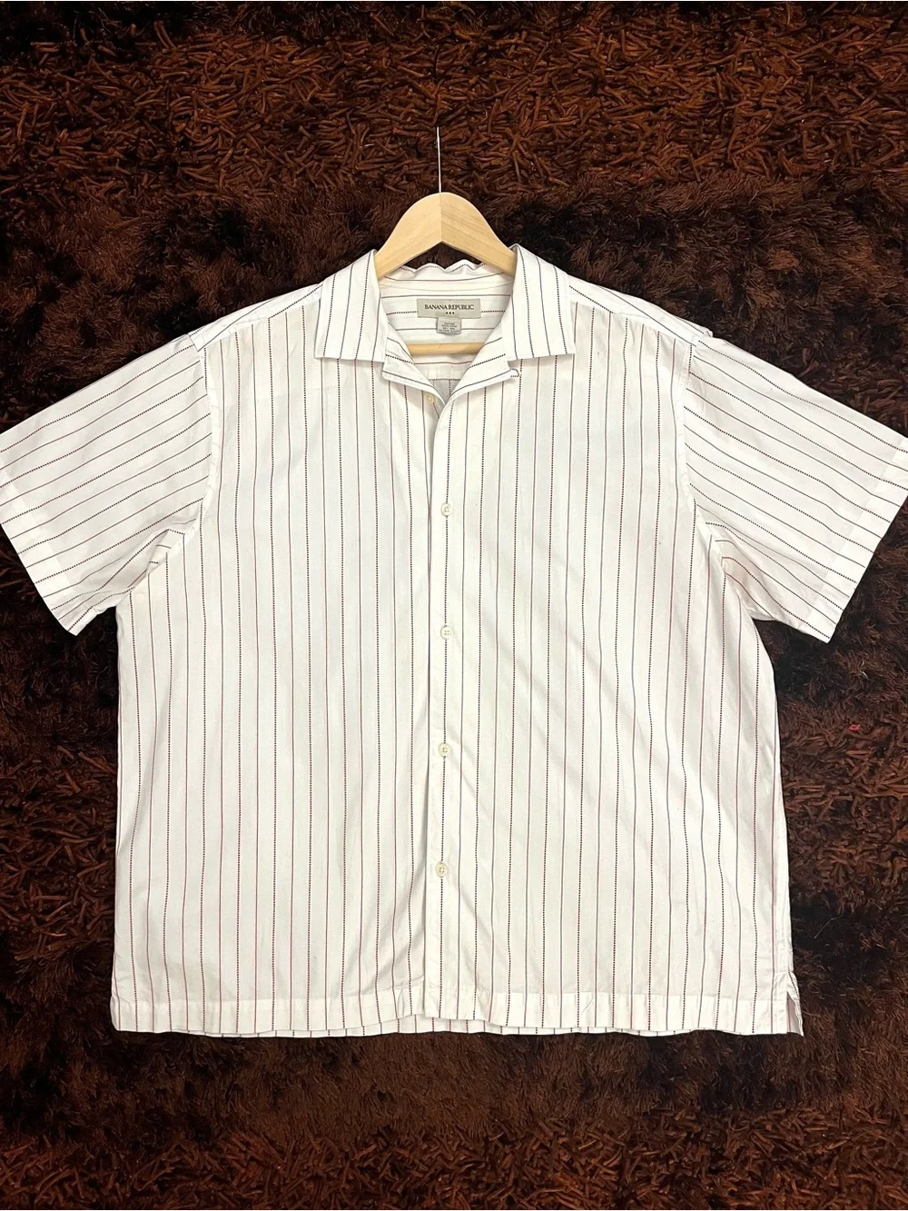 Banana Republic Short-Sleeve White Camp Shirt with Red Pinstripes-sz XL